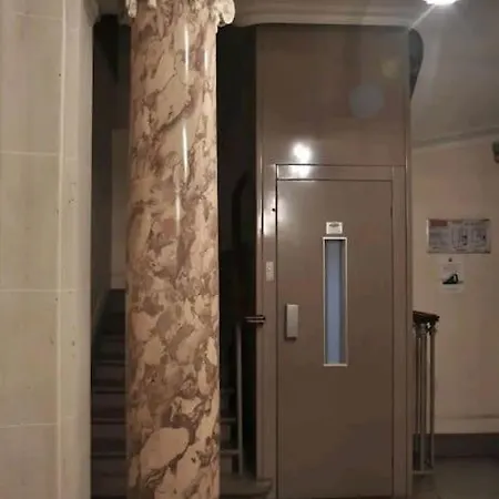 Au Coeur De Joli Nid Equipe Calme Clair Ascenseur Ac Apartment Paris